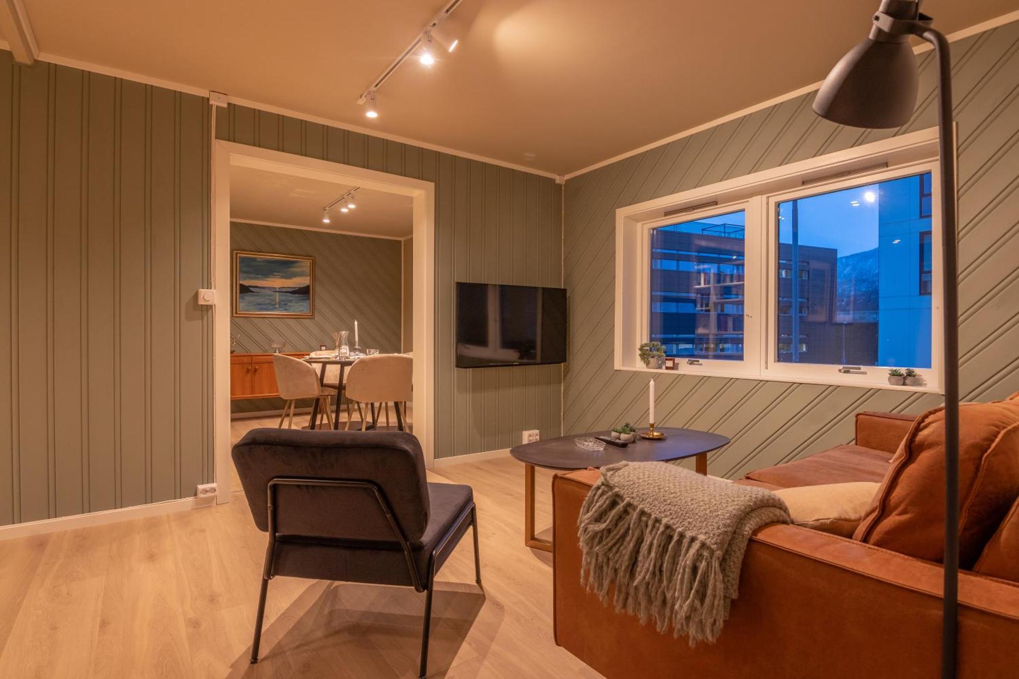 Cozy And Spacious Apartment In City Centre Тромсе Екстер'єр фото